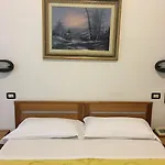Hotel Dora
